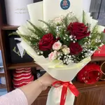 Red _ Pink Roses Flower Bouquet